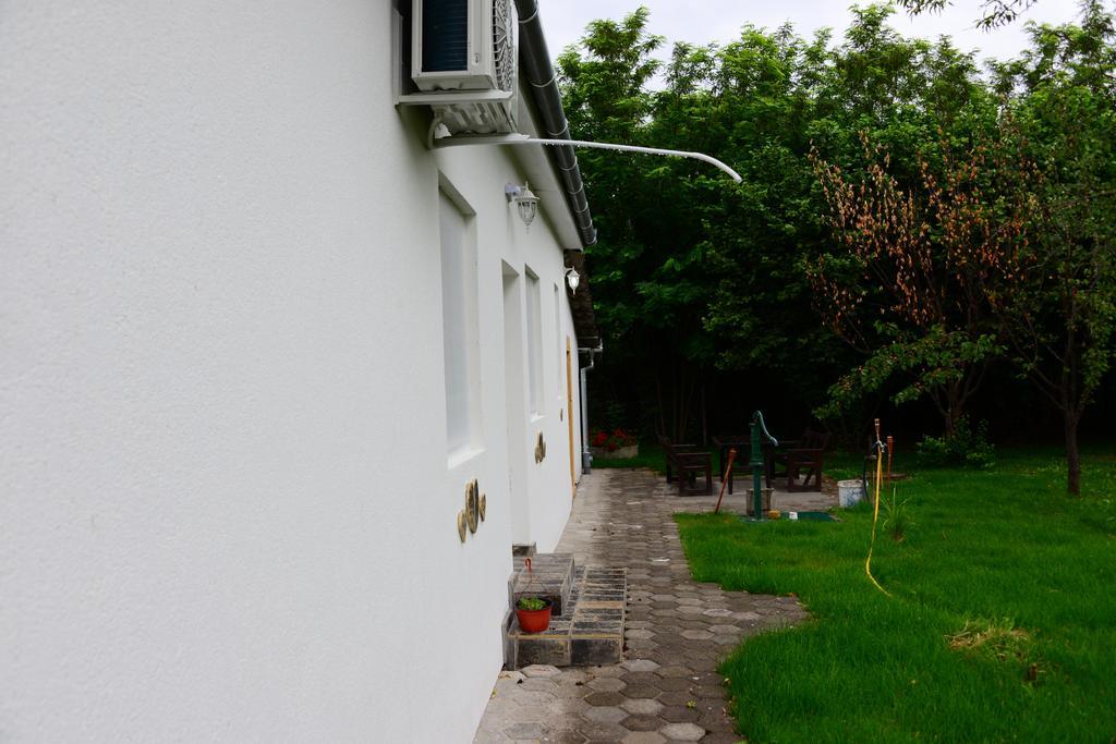 Casa Bella & Nova Hotel Palic Exterior photo